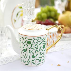 Ensemble de café et de thé en porcelaine de luxe nordique avec poignée dorée, accessoires de cuisine recommandés - Product Image 3