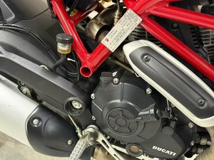 Accessoires de <span class=keywords><strong>moto</strong></span> <span class=keywords><strong>Ducati</strong></span> Monster 797 12V de haute qualité, état <span class=keywords><strong>neuf</strong></span> - Product Image 3