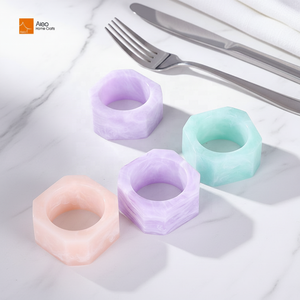 ALEO Anneau de serviette hexagonal à facettes, design moderne et luxueux, <span class=keywords><strong>en</strong></span> résine solide, résistant à l'usure, écologique, aux tons pastel marbrés tourbillonnants, pour table de salle à manger - Product Image 2