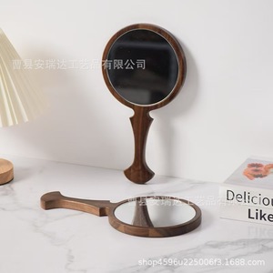 Miroir de maquillage portable en bois, rond, avec poignée en bois massif en forme de queue de poisson, 13x15cm, pour usage quotidien - Product Image 1
