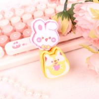 Porte-clés en forme de clavier mécanique avec bouton de décompression à pression personnalisé