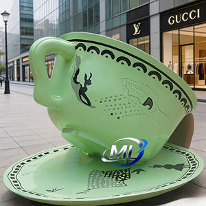 Sculpture extérieure personnalisée en fibre de verre durable, surdimensionnée, en forme de tasse de café verte, pour la décoration de rues commerciales et de centres commerciaux - Product Image 4