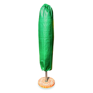 Parasol de jardin en bâche de protection en PE - Product Image 3