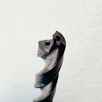 Foret hélicoïdal en carbure de tungstène outil de coupe CNC solide pour le forage de trous de travail des métaux
