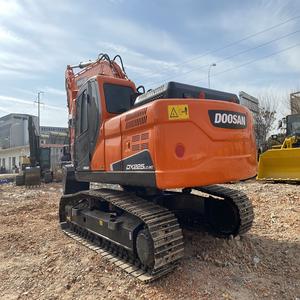 รถขุดไฮดรอลิก Doosan DX225LC-9C มือสอง 22 ตัน ยี่ห้อญี่ปุ่น รุ่นปี 2023 เครื่องยนต์ใหม่ คุณภาพสูง ชั่วโมงการทำงานต่ำ ได้รับการรับรองมาตรฐาน CE และ EPA พร้อมขาย - Product Image 2