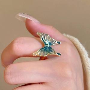I-0514 Fashionable <b>Rings</b> New Style Alloy Material Green Butterfly <b>Ring</b> <b>Fashion</b> Jewelry Finger <b>Ring</b> - Product Image 1