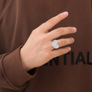 แหวนรูปตัว T แนวตั้ง แหวนรัก แหวนหัวใจประดับเพชรซิคอนทองแดงสไตล์ฮิปฮอปแบบปรับแต่งได้ - Product Image 4