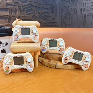 <span class=keywords><strong>Mini</strong></span> Gaming Console Handheld Keychain Bag Pendant Electronic Games Machine Fun Keychain Aniversário Presente para Crianças - Product Image 2