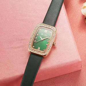 Montre de luxe à quartz de haute qualité, design tendance, sertie de diamants, version homme et femme, bracelet en acier inoxydable, étanche - Product Image 5