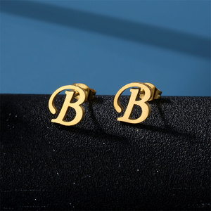 Bán buôn Ins phong cách thé<span class=keywords><strong>p</strong></span> không gỉ 26 chữ cái tiếng Anh thả Bông tai cá nhân phụ kiện thời trang - Product Image 2