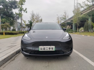Tesla Model Y <span class=keywords><strong>2024</strong></span> d'occasion, SUV électrique à propulsion arrière, batterie LFP de 60 kWh, autonomie de 554 km, pilotage automatique, bien entretenu, prêt à être expédié - Product Image 2