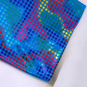 Tela estampada de papel de aluminio reflectante con lunares metálicos Tela de escenario iridiscente - Product Image 2