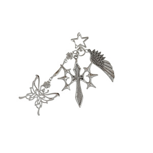 Porte-clés Gothique à croix à pointes et épingles, avec ailes et papillon ajouré, breloques multiples, style Y2K Punk, étoile argentée, croix de Malte, métal vintage - Product Image 6
