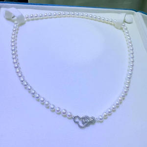 สร้อยคอมุกน้ำจืดคุณภาพสูงจากจูจี้ ขนาด 5-6 มม. ทรงกลม ไร้ตำหนิ สีออโรร่า ตัวเรือนเงินแท้ พร้อมตัวล็อคแบบน้ำเต้าคู่ สินค้าเฉพาะกลุ่ม - Product Image 5