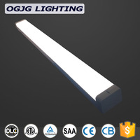 Plafonnier LED linéaire avec batterie de secours d'urgence, détecteur de mouvement, indice de protection IP40, garantie 5 ans, personnalisable, intensité réglable, 3000K-6500K