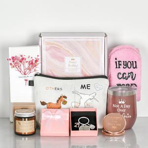 Coffret cadeau de luxe personnalisé avec logo, cadeau d'anniversaire pour femme, coffret cadeau de spa relaxant, idées cadeaux uniques, cadeau du jour du poisson, coffret cadeau de la Terre, coffret de bain - Product Image 6