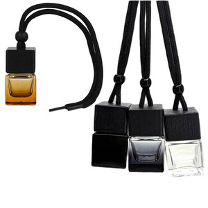 Botella de Perfume Cuadrada de Vidrio para Auto con Tapa Negra, Difusor Colgante para Aromatizante de Aire para Auto - Product Image 1