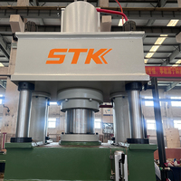 200-Tonnen-Vier-Säulen-Vierstrahl-Pulverformungsmaschine wird für die Pulver metallurgie von Moskito-Spulen metall und anderen Materialien verwendet.