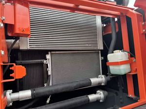รถขุดไฮดรอลิก Doosan DX300LC-9C มือสอง ขนาด 30 ตัน แบบตีนตะขาบ สำหรับงานก่อสร้าง - Product Image 4