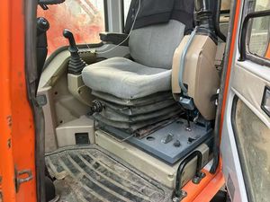 Excavatrice sur roues d'occasion Doosan DH150W-7, 15 tonnes, mobile, pour travaux de terrassement, avec moteur <span class=keywords><strong>mécanique</strong></span> <span class=keywords><strong>à</strong></span> économie de carburant, peinture d'origine - Product Image 5