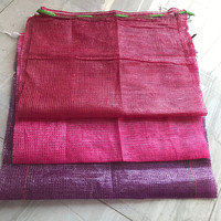 Sacs en maille vides tissés circulaires de la couleur rouge 10 kg de petite taille pour emballer des pommes de terre d'oignons avec le cordon