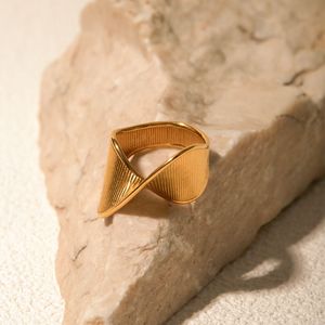 Geometric Stainless Steel Ring Gold Tone Striped Twisted Design Women's Fashion Jewelry Party <b>Accessory</b> - Product Image 2