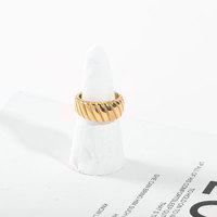 Trendy 316L Edelstahl Seil Fingerring Statement 18 Karat vergoldet Dick Breitband Twist Ring für Frauen