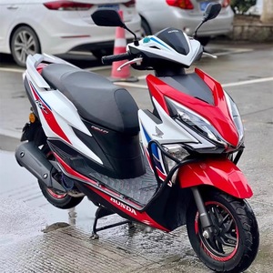 <span class=keywords><strong>Scooter</strong></span> d'occasion Honda Crack <span class=keywords><strong>125</strong></span> Cruise <span class=keywords><strong>Retro</strong></span> Curved Knife 150 Little Turtle, moto à essence homologuée pour la circulation routière - Product Image 6