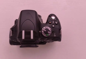 Cho Nikon <span class=keywords><strong>D5100</strong></span> chuyên nghiệp nhỏ gọn <span class=keywords><strong>SLR</strong></span> máy ảnh Kit với 18-55 Mét VR Ống kính SD Thẻ CMOS cảm biến tùy chọn - Product Image 4