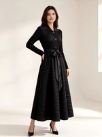 Gaun Maxi Ukuran Besar dengan Ruffle dan Lipit - Warna Solid, Kerah, Lengan Panjang, Model A-line, Gaun Elegan untuk Wanita