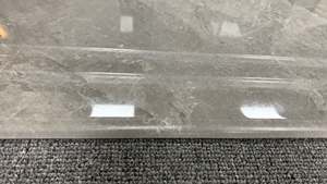 Azulejos <span class=keywords><strong>de</strong></span> cerámica <span class=keywords><strong>de</strong></span> porcelana <span class=keywords><strong>de</strong></span> mármol <span class=keywords><strong>de</strong></span> Carrara blanco <span class=keywords><strong>de</strong></span> 1200mm <span class=keywords><strong>de</strong></span> lujo <span class=keywords><strong>para</strong></span> escalones, pisos, <span class=keywords><strong>paredes</strong></span>, uso exterior e interior, precio - Product Image 3