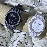 Montre à quartz pour homme, design octogonal, polycarbonate durable, montre de sport et d'affaires, style moderne minimaliste, étanche