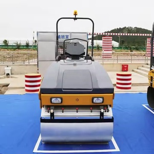 Compactador de peso ligero XMR203 Funcionamiento estable Rodillo DE CARRETERA DE DOBLE tambor hidráulico completo Compactador de suelo de <span class=keywords><strong>2</strong></span> toneladas con motor de 17.6kw - Product Image 5