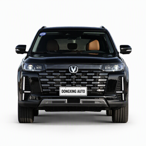 Nuova Changan CS95 2025, 233 CV, Benzina, 4WD, SUV 5 Porte 7 Posti, Design Interno Scuro, Tetto Panoramico - Product Image 1