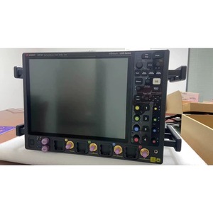 Oscilloscope Keysight UXR1104A de la série Infiniium UXR : 110 GHz, 4 canaux - Product Image 4