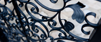 Portail en fer décoratif à double pendule, design de portail de maison, design de portail d'allée