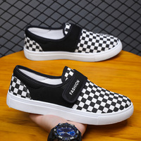 Chaussures en toile pour hommes de grande taille Chaussures de marche respirantes Baskets à la mode pour hommes Chaussures décontractées pour hommes
