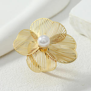 2025 New Exquisite Fashionable High Quality Boho Statement Jewelry Gold Toned Floral <b>Pearl</b> <b>Necklace</b> <b>Earring</b> <b>Set</b> - Product Image 6