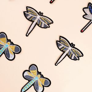 Parche Bordado Termoadhesivo NODA con Diseño de Libélula para Ropa - Product Image 2