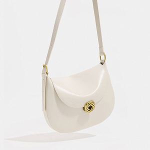 Bolso de Hombro Clásico Blanco de Diseño de Moda Hecho a Mano para Mujer 2026, Bolso Bandolera de Alta Calidad para Mujer con Correa para el Hombro - Product Image 1