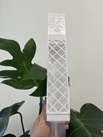 Poteau à mousse auto-arrosant robuste et réutilisable de 17 pouces de hauteur avec finition goutte-à-goutte pour la maison et le jardin