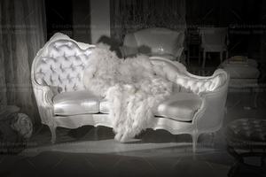 أريكة استرخاء أنيقة على الطراز الإيطالي لغرفة النوم باللون الأبيض والأحمر - Product Image 6