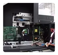Imprimante éco-solvant grand format 3,2 m avec 13200 têtes d'impression pour impression de vinyle, bâches flexibles et autocollants de voiture