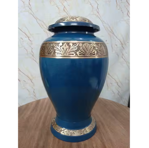 Urne de crémation en laiton exclusivement conçue par le fabricant indien, urne en métal pour cendres pour adultes la plus vendue, américaine pour fournitures funéraires - Product Image 4