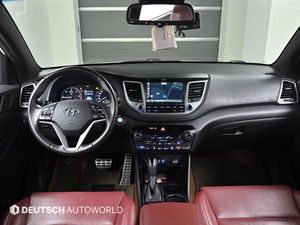 Hyundai Tucson 2.0 CRDi Automatique Diesel SUV Compact d'occasion coréen fiable avec faible consommation de carburant et moteur puissant - Product Image 3