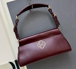 <span class=keywords><strong>Borsa</strong></span> a Spalla Hobo in Vera Pelle di Design per <span class=keywords><strong>Donna</strong></span>, Lussuosa <span class=keywords><strong>Borsa</strong></span> a Tracolla <span class=keywords><strong>Bordeaux</strong></span> con Logo LC - Product Image 1