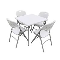 Table de restaurant pliable en bois avec structure en acier robuste et chaises en contreplaqué