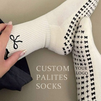 Chaussettes de yoga minimalistes de haute qualité personnalisées à volants, chaussettes de compression pour Pilates