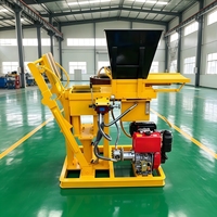 Machine manuelle QMR2-40 pour la fabrication de briques de terre emboîtables et de pavés en terre, très demandée