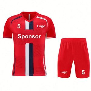 โรงงานผลิตเสื้อกีฬาไซส์พลัสแบบกำหนดเอง พิมพ์โลโก้ รุ่นใหม่ล่าสุด ดีไซน์ทันสมัย ชุดฟุตบอลสีชมพู โพลีเอสเตอร์ 100% แห้งเร็ว - Product Image 4
